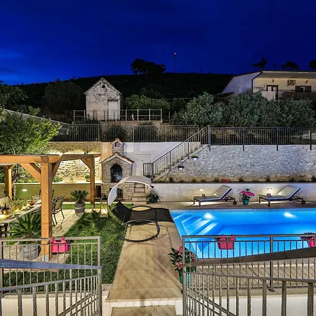 Swim Heated Pool Complex Apartment *