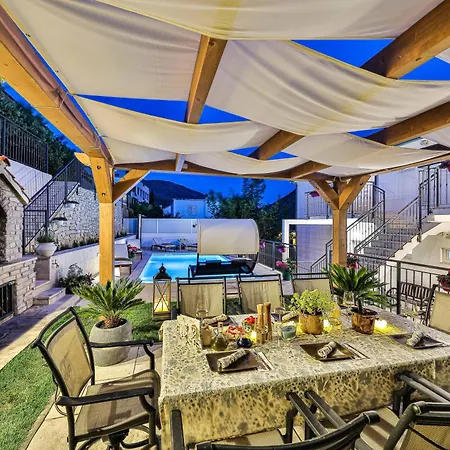 Swim Heated Pool Complex Apartment