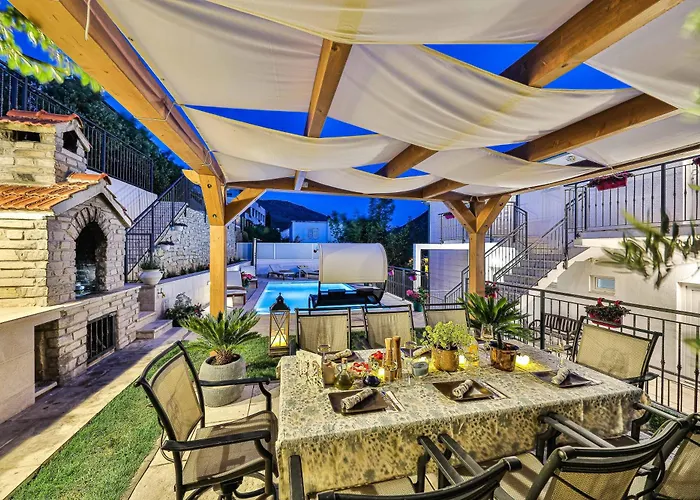 Family House With Private Swim Heated Pool アパート