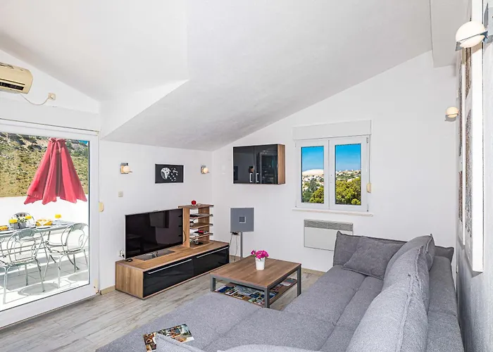 アパート Family House With Private Swim Heated Pool Žrnovnica