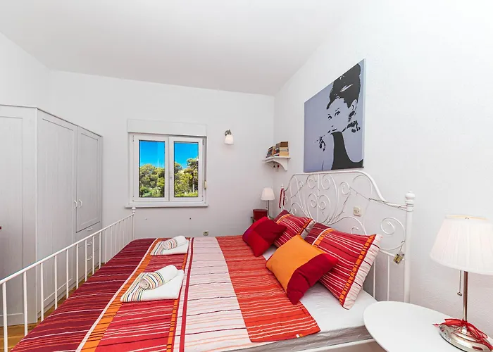 アパート Family House With Private Swim Heated Pool Žrnovnica